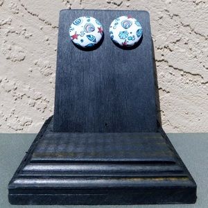 Hand made Seashell earrings.